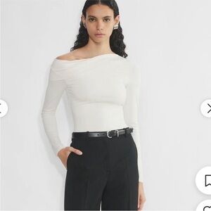 Aritzia Ravish Contour Long Sleeve Top
